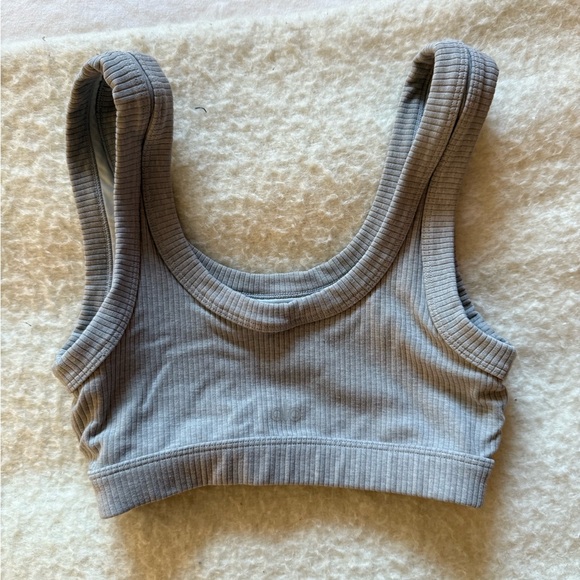 Alo wellness bra - Picture 2 of 3